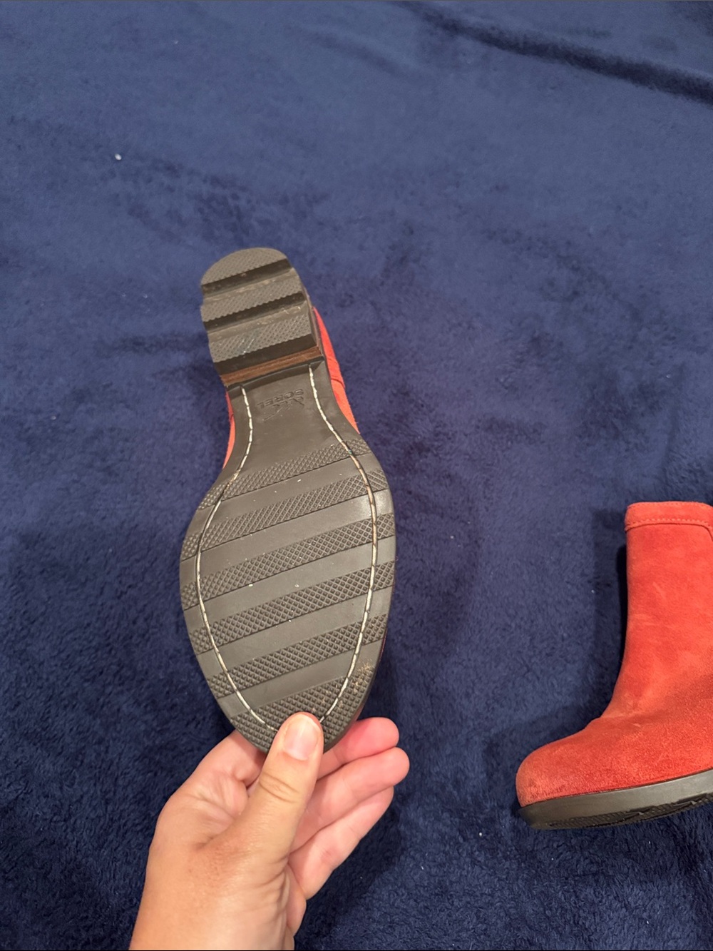 Sorel red Suede Chelsea Ankle Boots - Picture 3 of 8